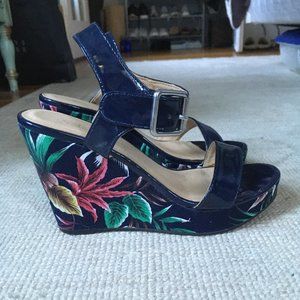CL by Laundry Tropical Wedge Platform Sandals -- size 6.5